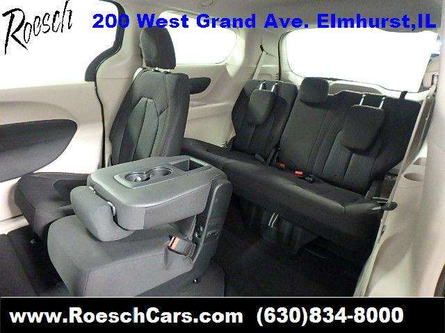 Chrysler Pacifica 2017 photo 29